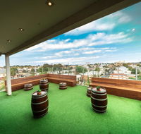 Summer House Melbourne Backpackers - Dalby Accommodation