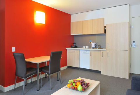 Metro Apartments On Bank Place - Dalby Accommodation 5