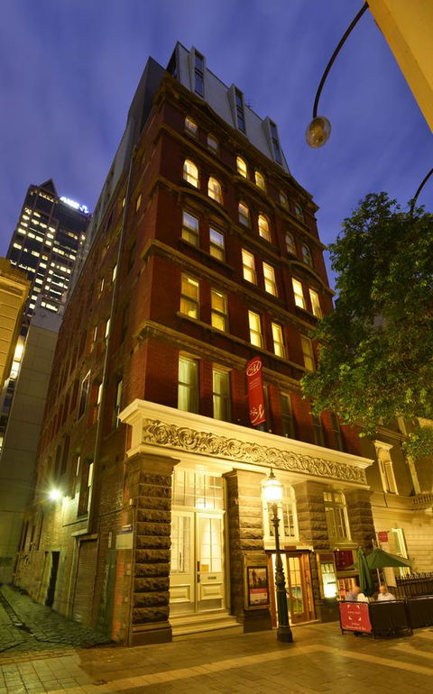 Metro Apartments On Bank Place - Dalby Accommodation 0