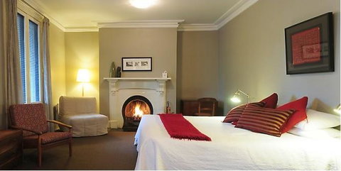 Athelstane House - Dalby Accommodation 8