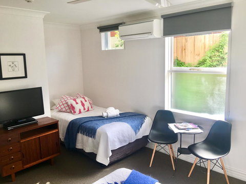 Athelstane House - Dalby Accommodation 7