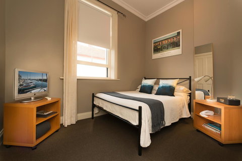 Athelstane House - Dalby Accommodation 17