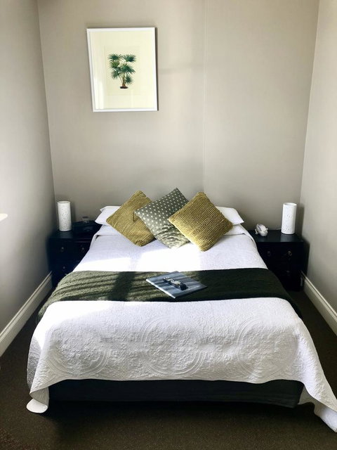 Athelstane House - Dalby Accommodation 6