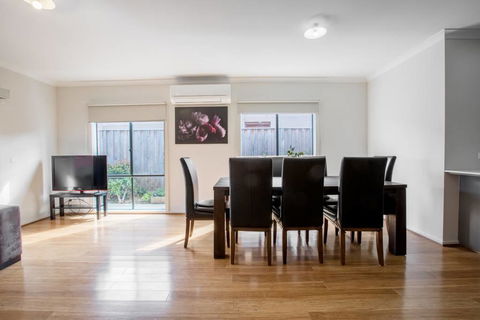Holiday Rose - Dalby Accommodation 7