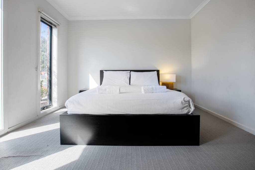 Point Cook VIC Dalby Accommodation