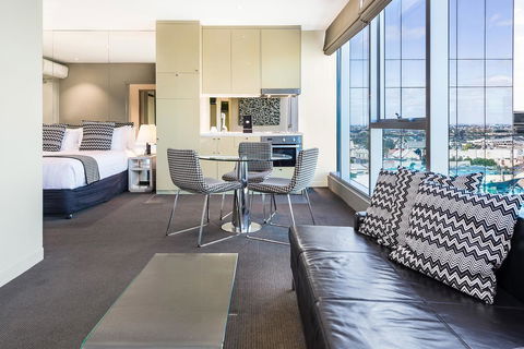 Novotel Melbourne Preston - Dalby Accommodation 14
