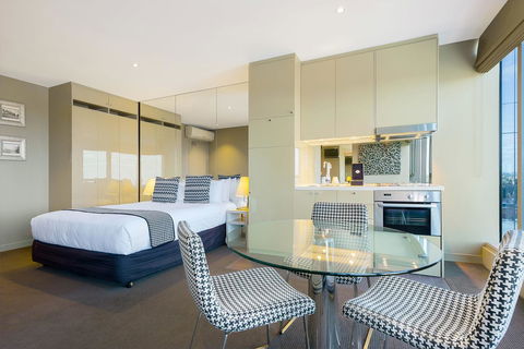 Novotel Melbourne Preston - Dalby Accommodation 3