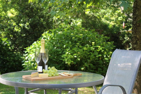 Goldfield Holiday Units - Dalby Accommodation 23