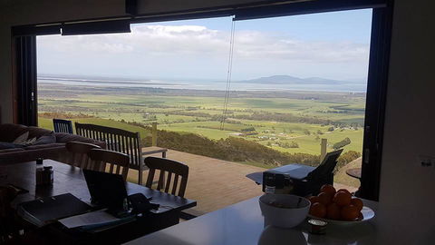One Tree Hill Wilson Prom And Ocean Views - Dalby Accommodation 0