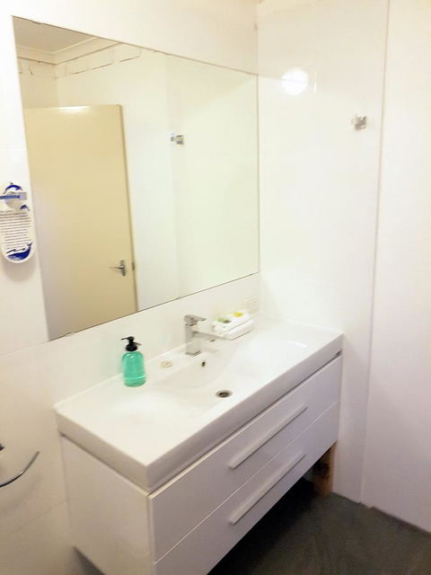 Tropicana Motor Inn - Dalby Accommodation 31