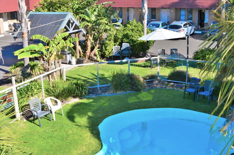 Tropicana Motor Inn - Dalby Accommodation 3