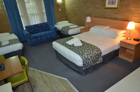 Tropicana Motor Inn - Dalby Accommodation 7