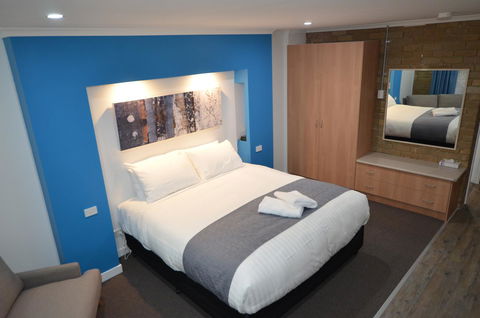 Tropicana Motor Inn - Dalby Accommodation 0