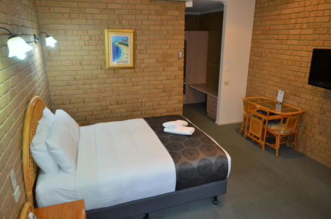 Tropicana Motor Inn - Dalby Accommodation 8
