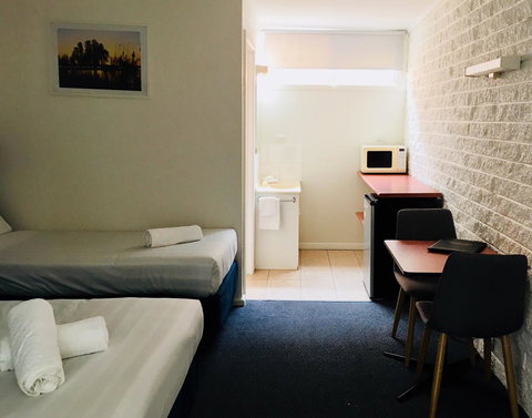 Motel Yarrawonga - Dalby Accommodation 13