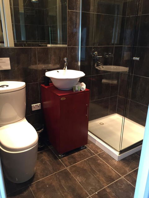 Little River Bed And Breakfast - Dalby Accommodation 14