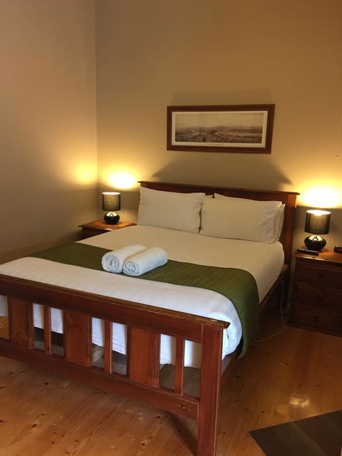 Little River Bed And Breakfast - Dalby Accommodation 15