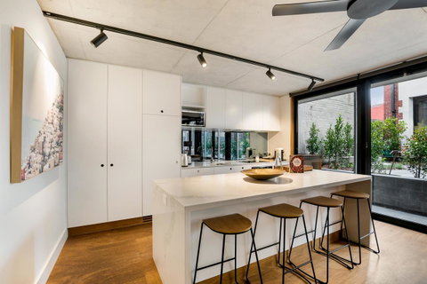 Stylish Apartment In Unique Church Development - Dalby Accommodation 6