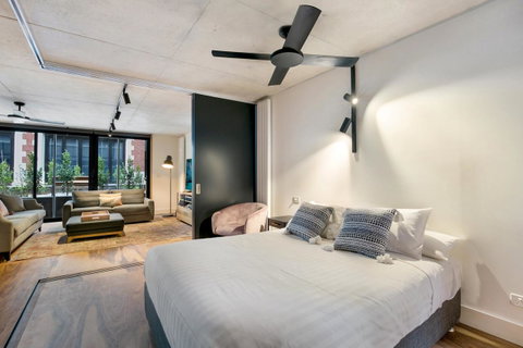 Stylish Apartment In Unique Church Development - Dalby Accommodation 10