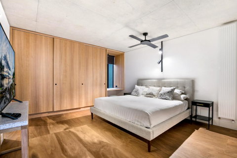 Stylish Apartment In Unique Church Development - Dalby Accommodation 13