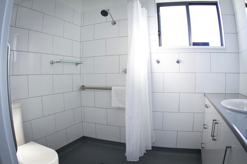 16 King Street - Dalby Accommodation 20