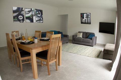 16 King Street - Dalby Accommodation 26