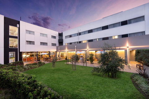 Atura Dandenong - Dalby Accommodation 21