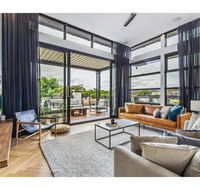 Ultimate Luxury Penthouse From The Block - Dalby Accommodation