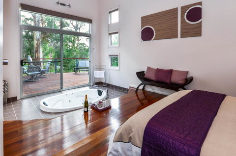 Blue Ridge Retreat - Dalby Accommodation 0