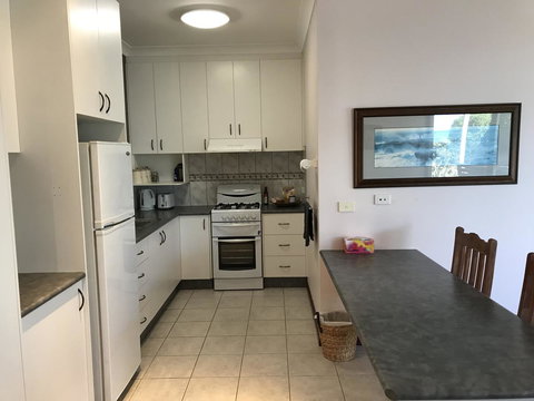 Eagle Bay Views - Dalby Accommodation 15