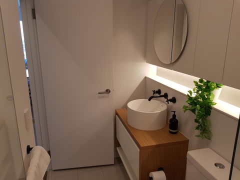 Ivanhoe Apartments - Dalby Accommodation 24