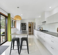 Fairhills - NEW LISTING beautifully styled - Dalby Accommodation