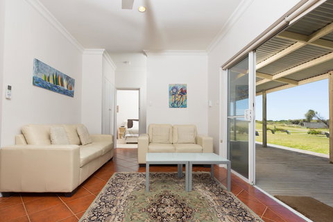 Cottages For Couples - Dalby Accommodation 28