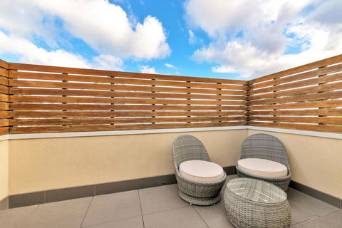 Beach Belle - Dalby Accommodation 10