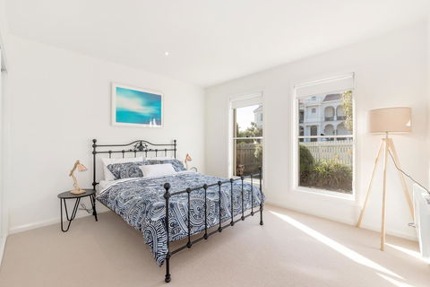 Beach Belle - Dalby Accommodation 3