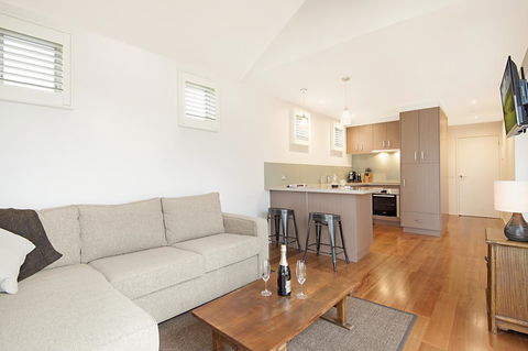 Salt Loft - Dalby Accommodation 2