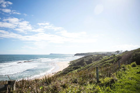 Stunning Waterfront Only 10 Minutes To Phillip Island - FREE EV UNIT 7kW For Electric Cars - Pet Friendly, Fireplace FREE WIFI Wine & Chocolates - Dalby Accommodation 17