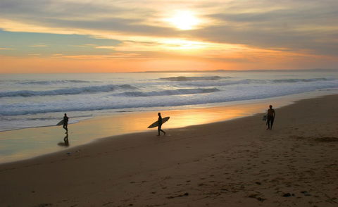 Stunning Waterfront Only 10 Minutes To Phillip Island - FREE EV UNIT 7kW For Electric Cars - Pet Friendly, Fireplace FREE WIFI Wine & Chocolates - Dalby Accommodation 11