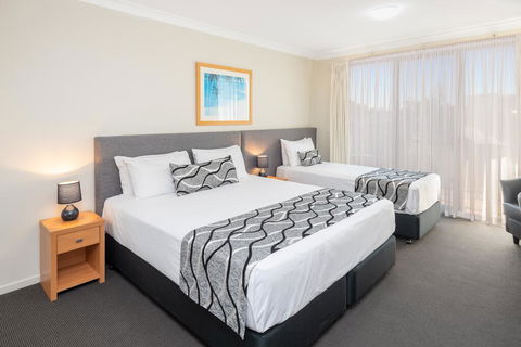 The Brighton Apartments - Dalby Accommodation 3