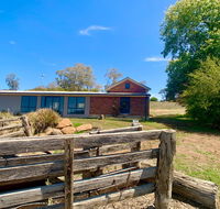 The Daydawn Dairy - Perched High Simple Living  What a View - Dalby Accommodation