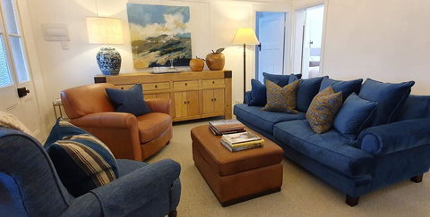 The Dewhurst - Sophisticated Entire CBD Apartment - Dalby Accommodation 0