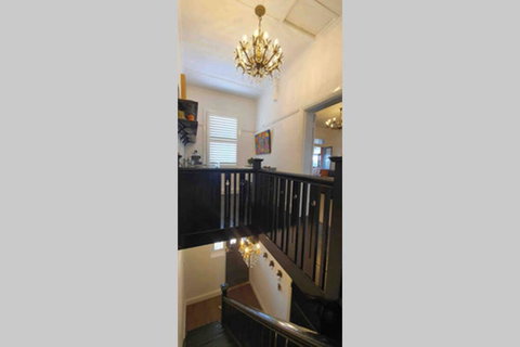 The Dewhurst - Sophisticated Entire CBD Apartment - Dalby Accommodation 2