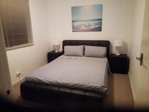 The DOLPHIN PLACE - Dalby Accommodation 3