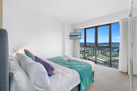 The Eureka Gold Coast Residence On Broadbeach - Dalby Accommodation 1