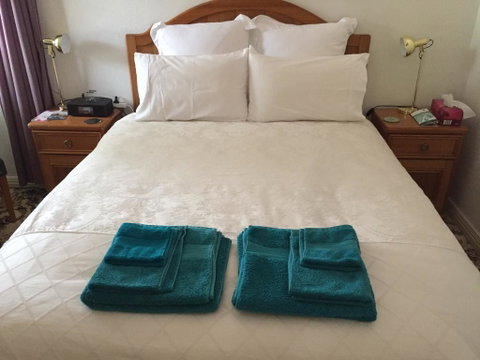The Evergreen Bed And Breakfast - Dalby Accommodation 3