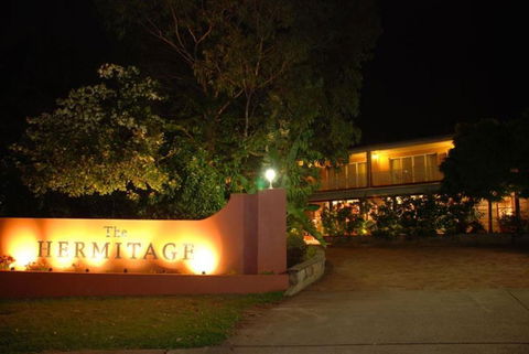 The Hermitage Motel - Campbelltown - Dalby Accommodation 3