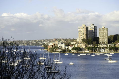 The KC Elizabeth Bay - Dalby Accommodation 1
