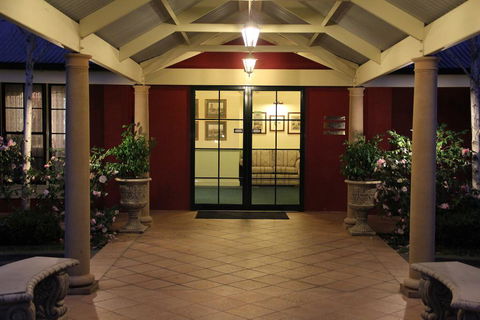 The Lawson Riverside Suites - Dalby Accommodation 2