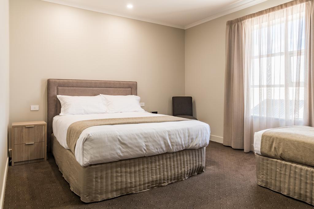 Loongana TAS Dalby Accommodation