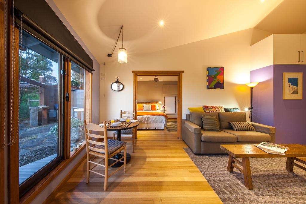 Research VIC Dalby Accommodation